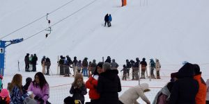 Pirrén 2026: dos días de fiesta, nieve y música en el Batea Mahuida